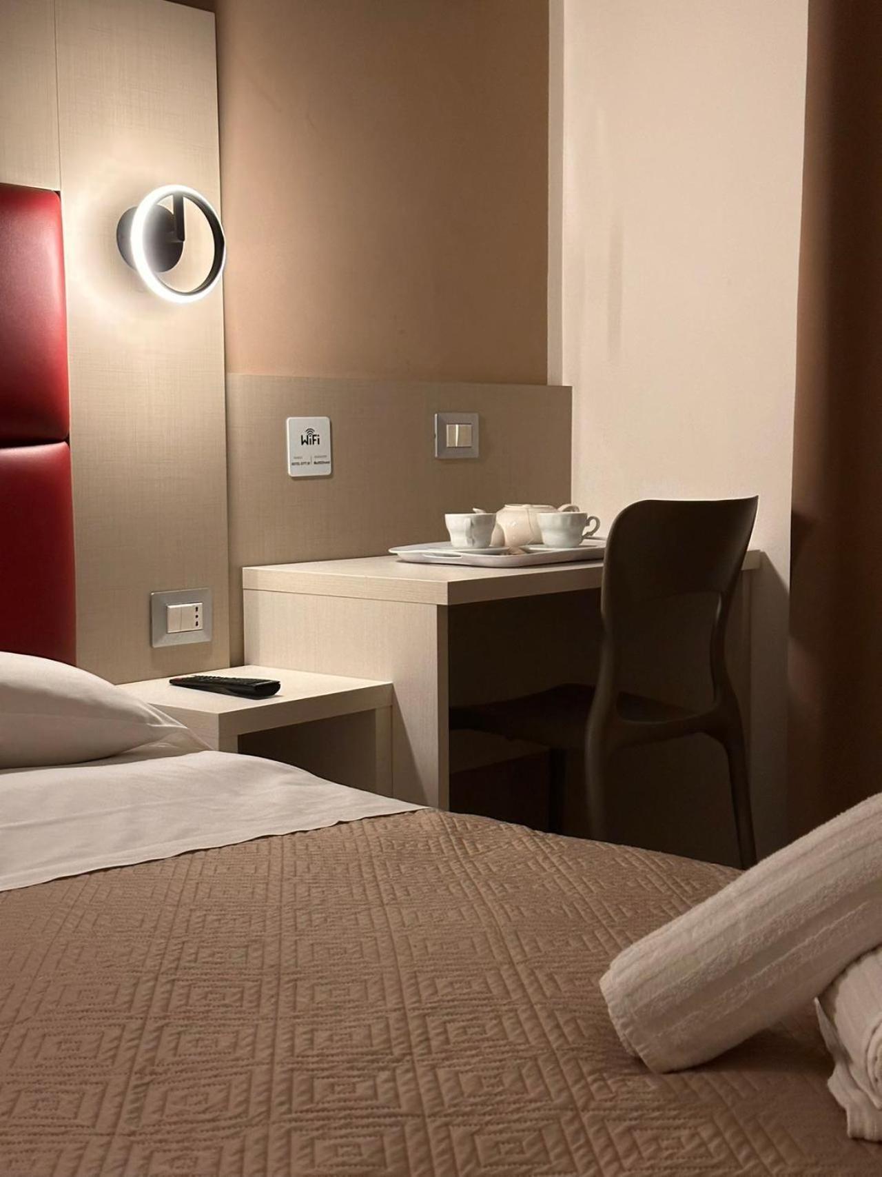 Hotel City 20 Milano Ngoại thất bức ảnh